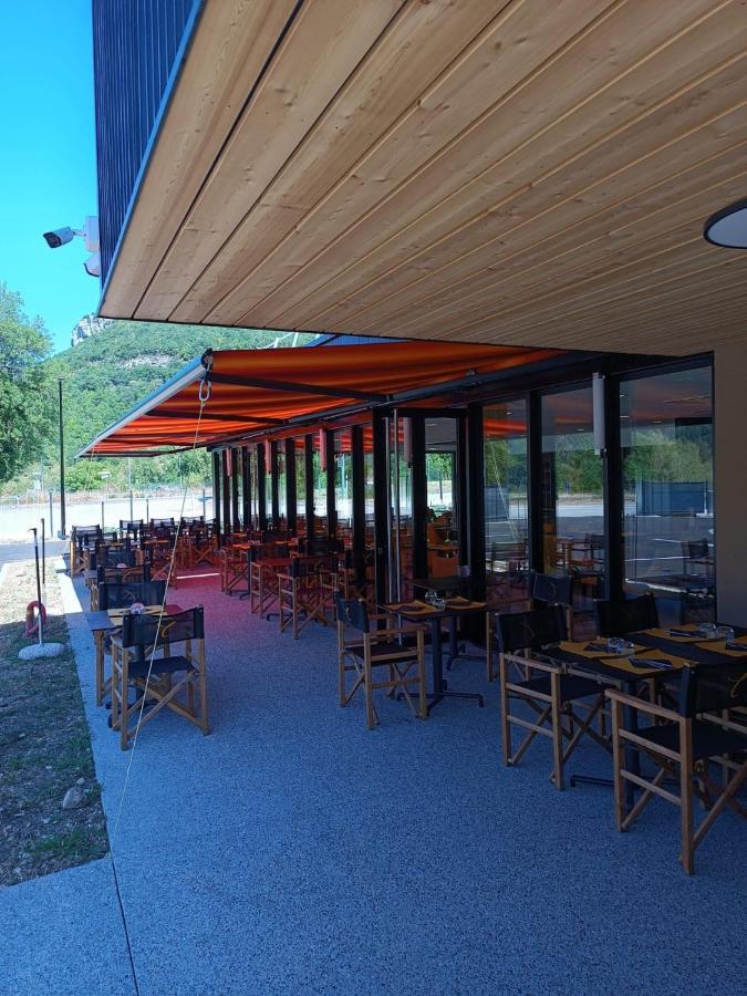 Hotel Restaurant Akena Molinges - La Brocatelle แซ็ง-คล็อด ภายนอก รูปภาพ