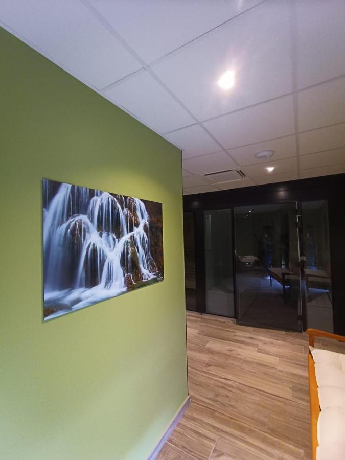 Hotel Restaurant Akena Molinges - La Brocatelle แซ็ง-คล็อด ภายนอก รูปภาพ