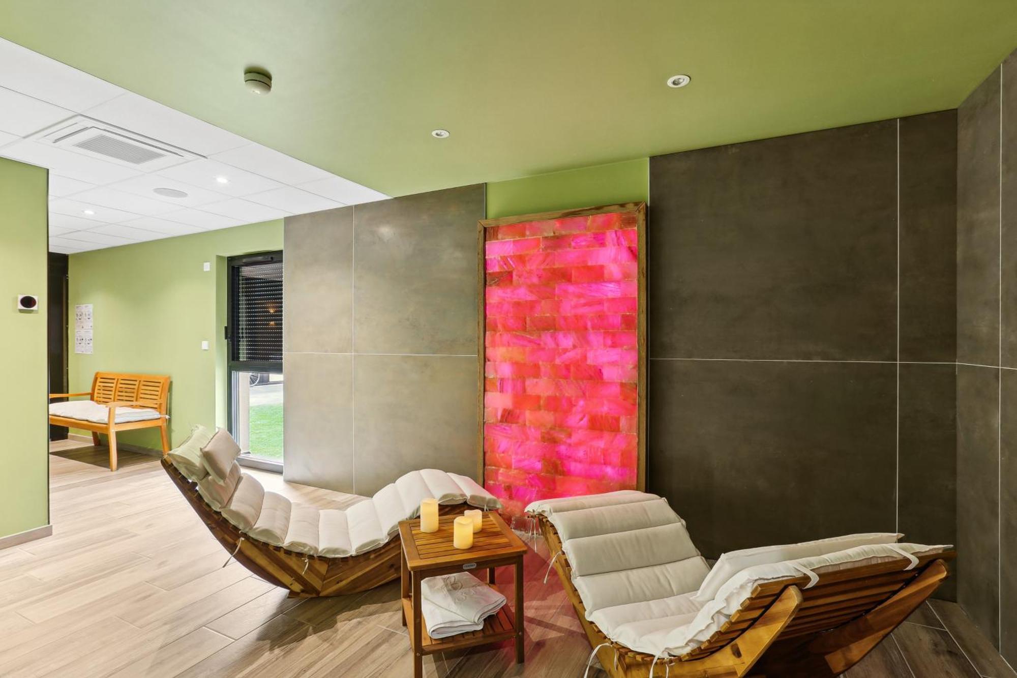 Hotel Restaurant Akena Molinges - La Brocatelle แซ็ง-คล็อด ภายนอก รูปภาพ